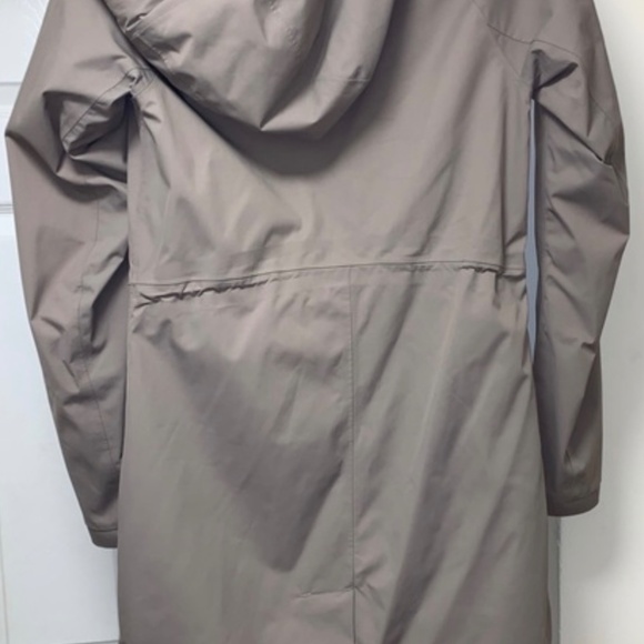 Lululemon Jacket - Picture 3 of 4